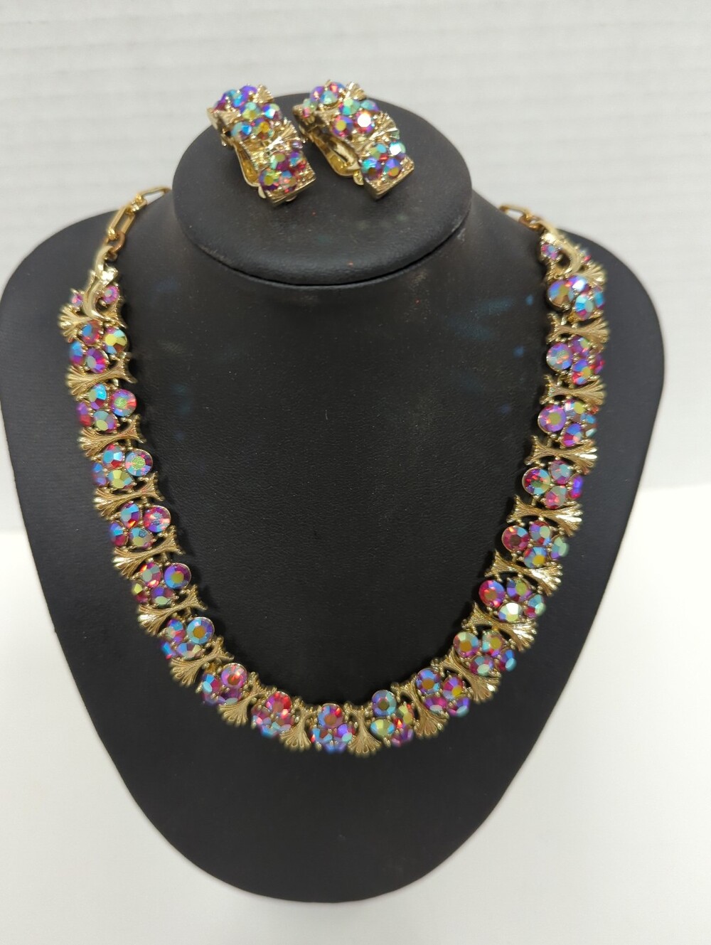 Lisner 1950s Collar Necklace Matching Earrings Rivoli Rhinestone Aurora Borealis